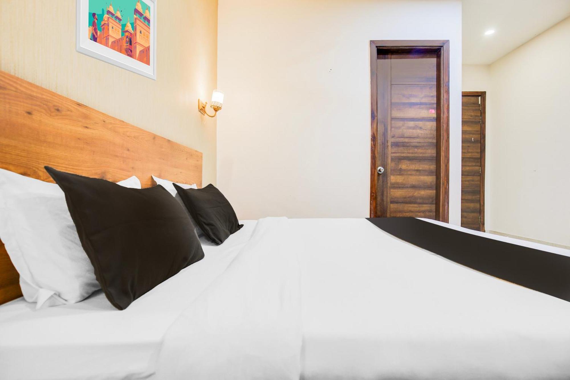 Super Townhouse Grand Fortune أمريتسار المظهر الخارجي الصورة